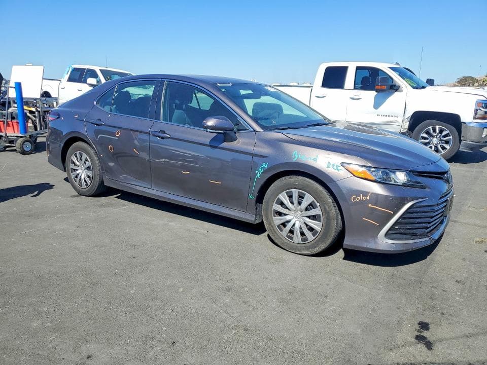 2023 TOYOTA CAMRY LE 4