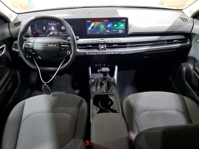 2025 KIA K4 LXS 8