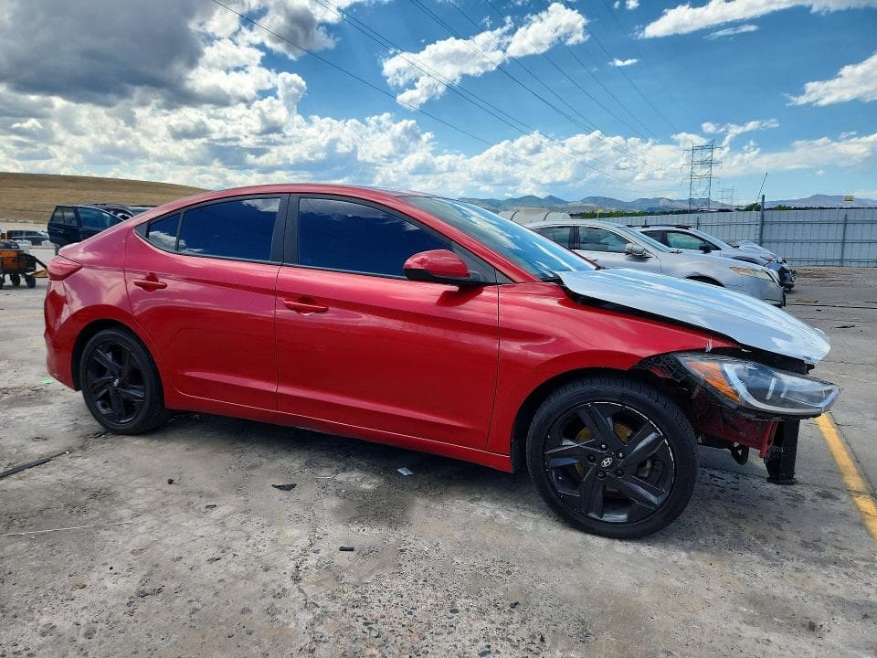 2018 HYUNDAI ELANTRA SEL 4