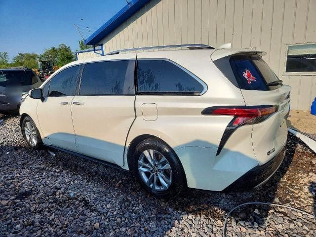 2021 TOYOTA SIENNA LIMITED 7-PASSENGER 2