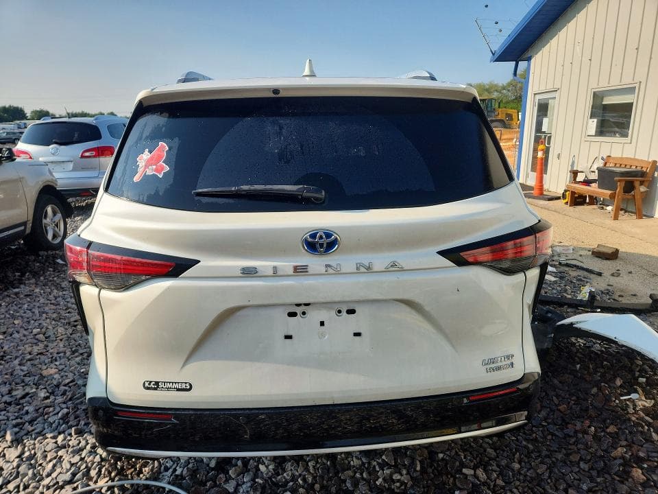 2021 TOYOTA SIENNA LIMITED 7-PASSENGER 6