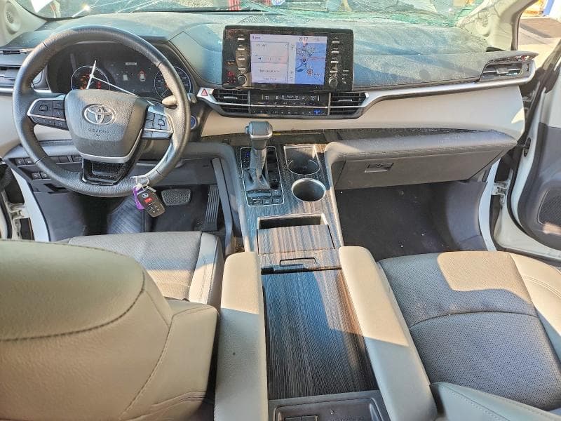 2021 TOYOTA SIENNA LIMITED 7-PASSENGER 8