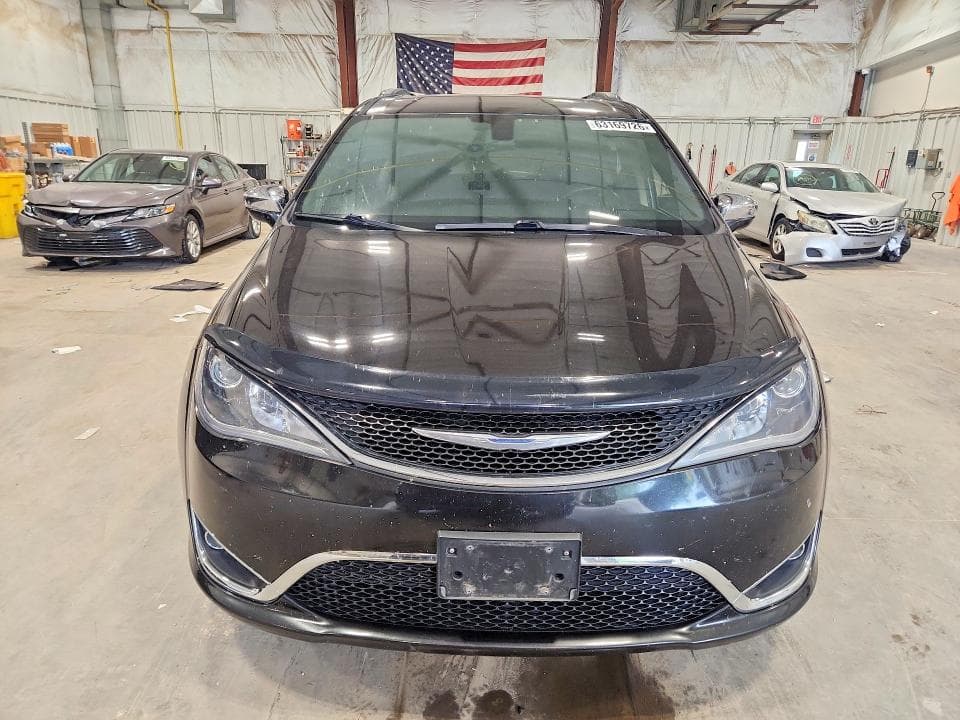 2017 CHRYSLER PACIFICA LIMITED 5