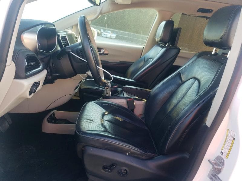 2017 CHRYSLER PACIFICA LIMITED 7