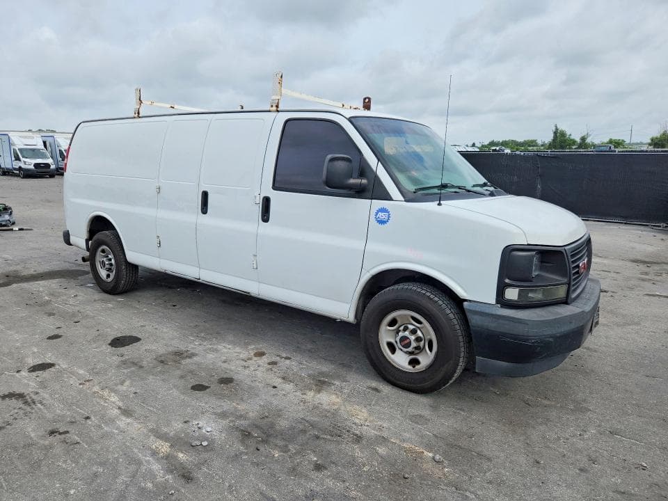 2017 GMC SAVANA G2500 4