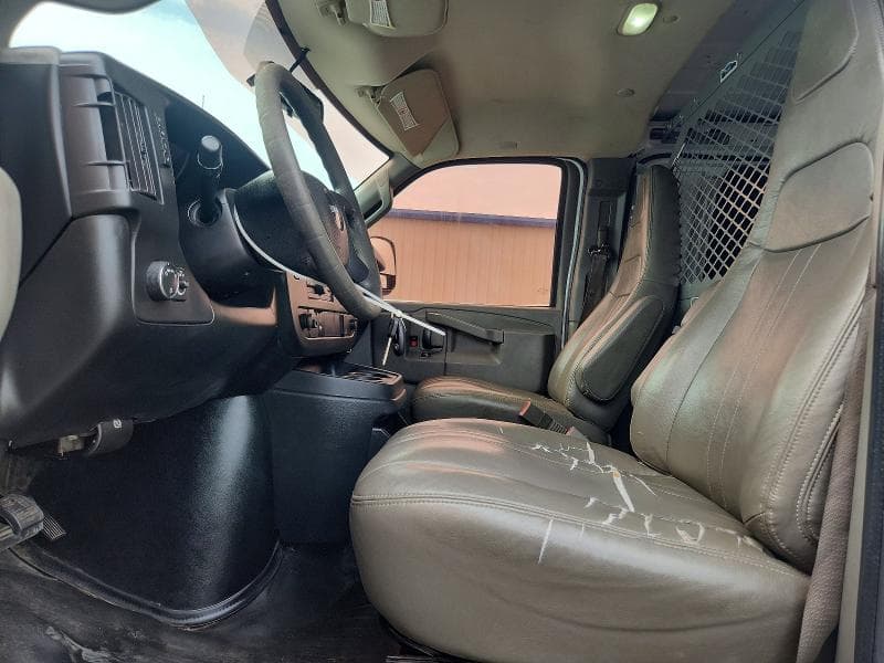 2017 GMC SAVANA G2500 7