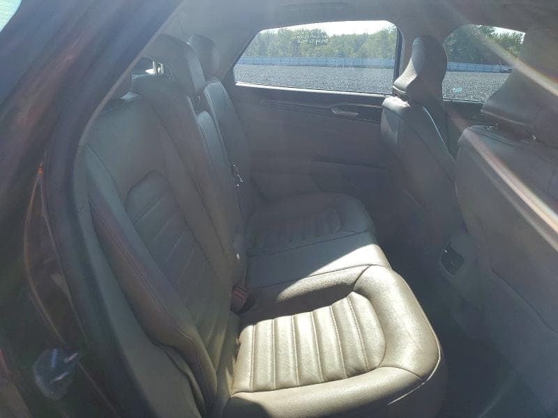2017 FORD FUSION SE 10
