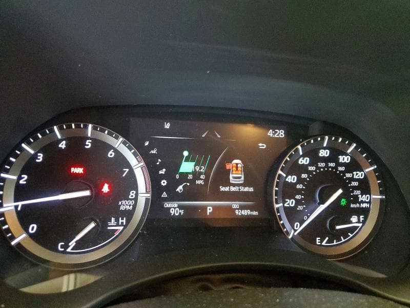 2021 TOYOTA HIGHLANDER XLE 9