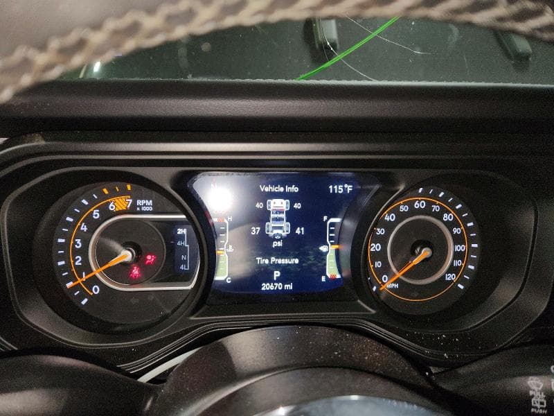 2025 JEEP WRANGLER SAHARA 9
