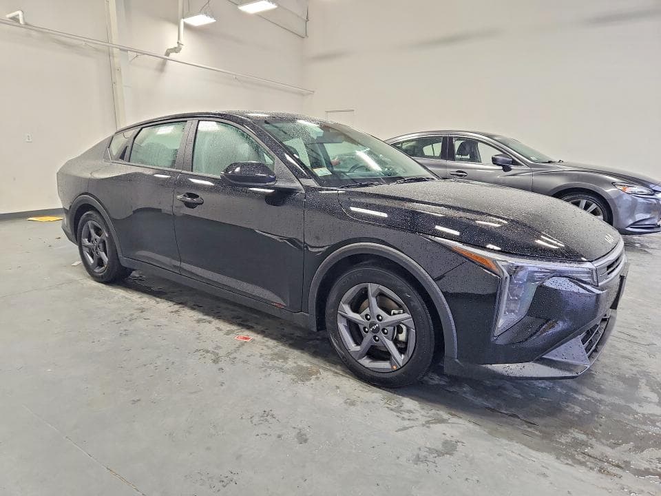 2026 KIA K4 LXS 4