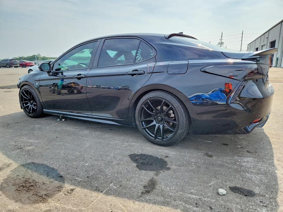 2021 TOYOTA CAMRY SE 2