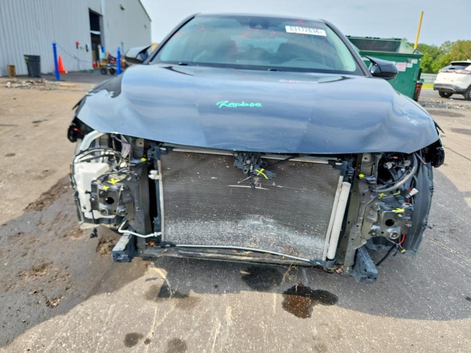 2021 TOYOTA CAMRY SE 5