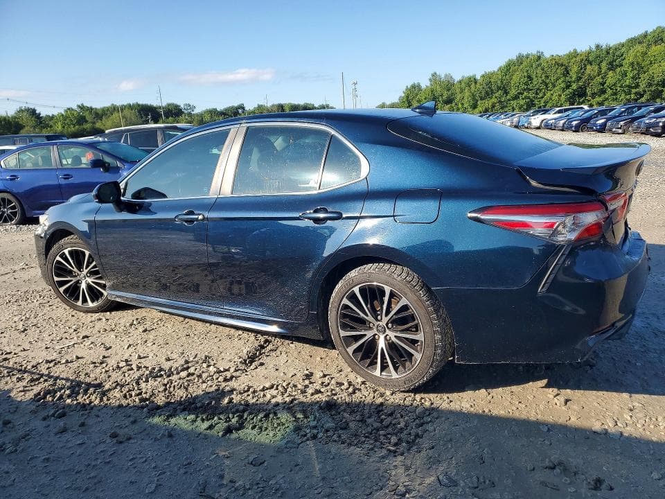 2019 TOYOTA CAMRY SE 2