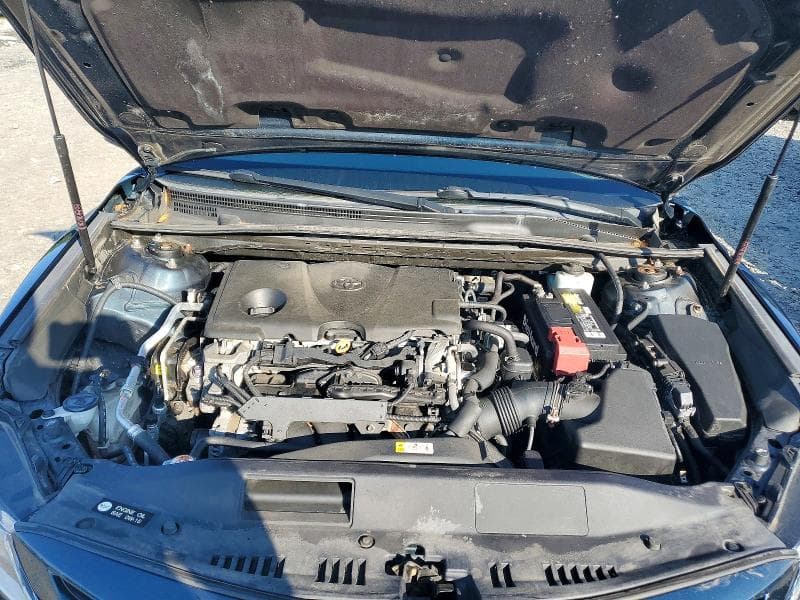 2019 TOYOTA CAMRY SE 11