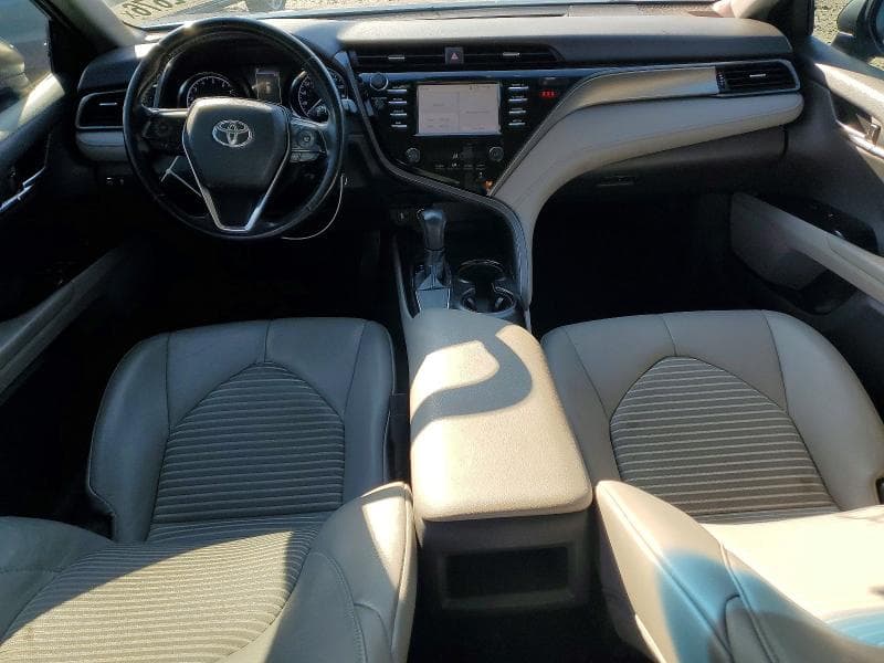 2019 TOYOTA CAMRY SE 8