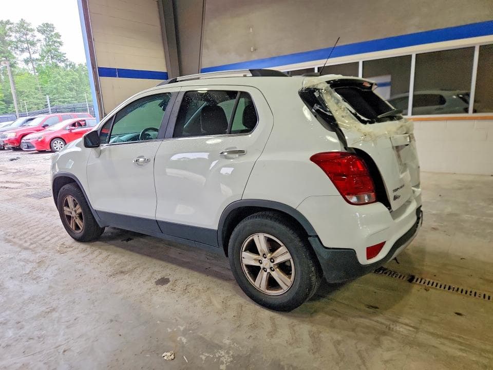 2020 CHEVROLET TRAX 1LT 2
