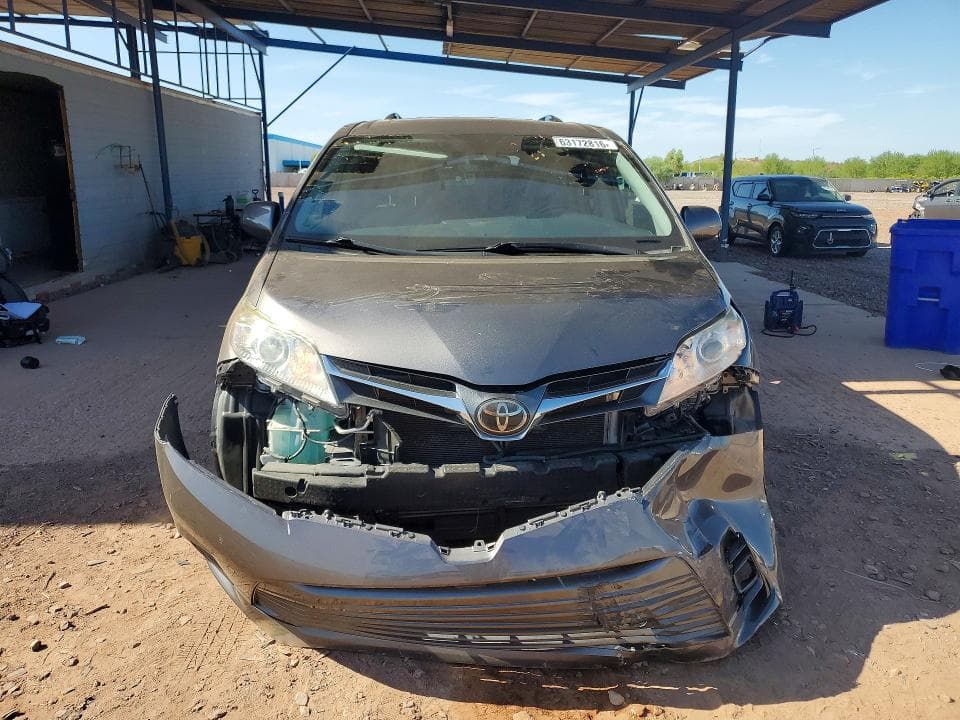 2019 TOYOTA SIENNA XLE PREMIUM 8-PASSENGER 5