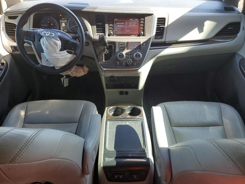 2019 TOYOTA SIENNA XLE PREMIUM 8-PASSENGER 8