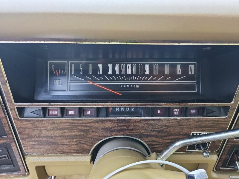 1974 FORD LTD 9