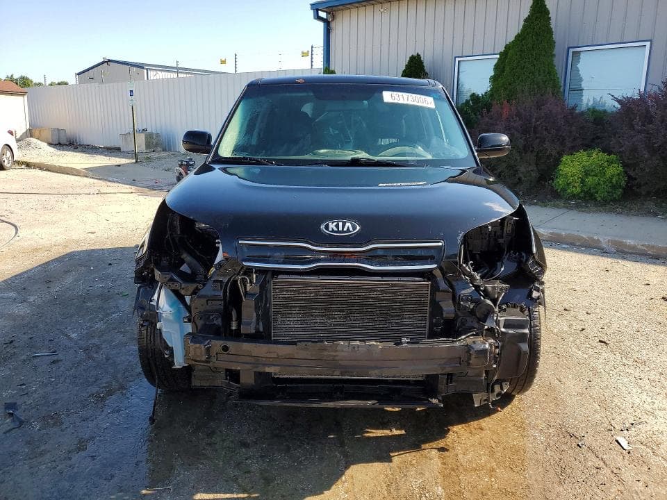 2017 KIA SOUL + 5