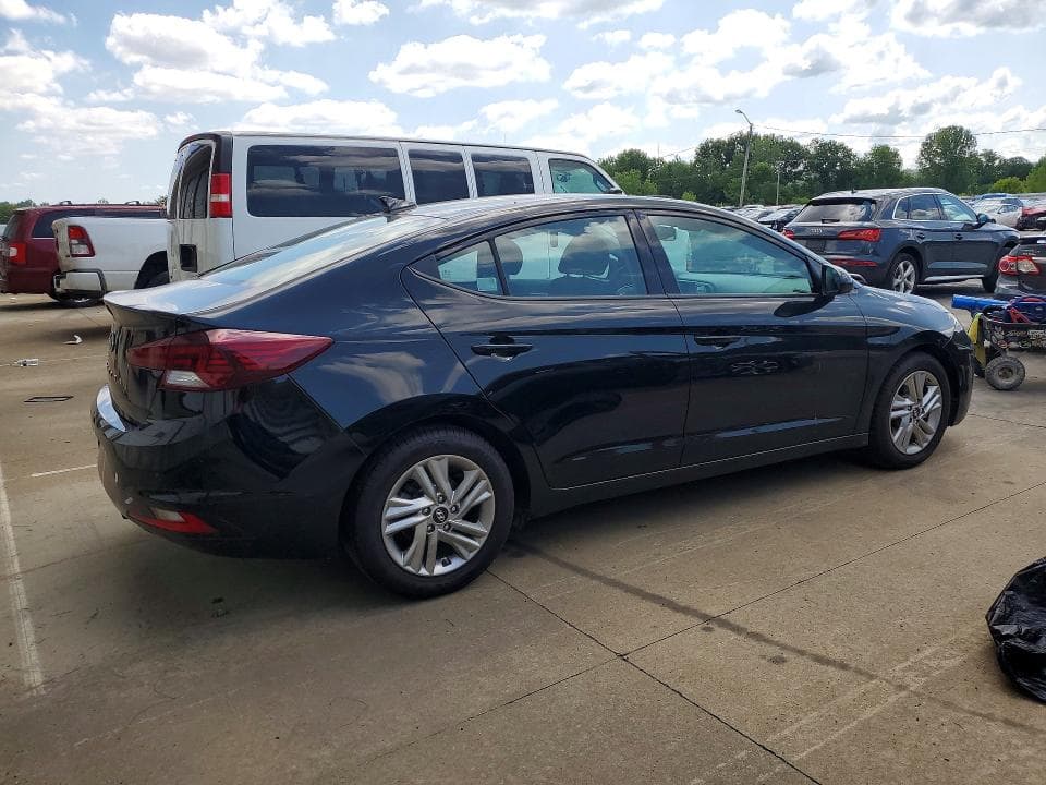 2020 HYUNDAI ELANTRA SEL 3