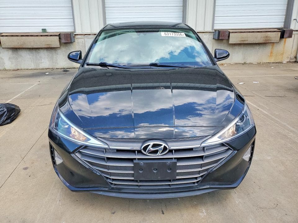 2020 HYUNDAI ELANTRA SEL 5