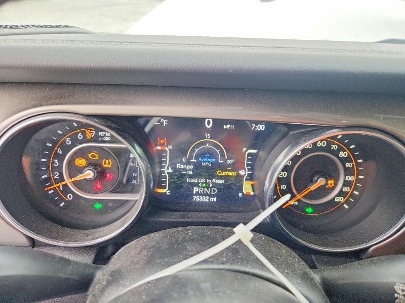 2021 JEEP WRANGLER UNLIMITED SAHARA 9