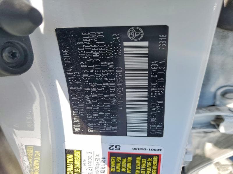 2024 TOYOTA CAMRY XLE 12