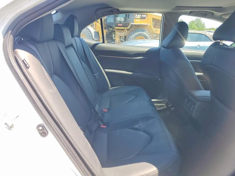2024 TOYOTA CAMRY XLE 10