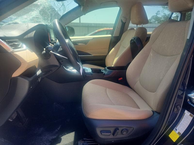 2020 TOYOTA RAV4 XLE 7
