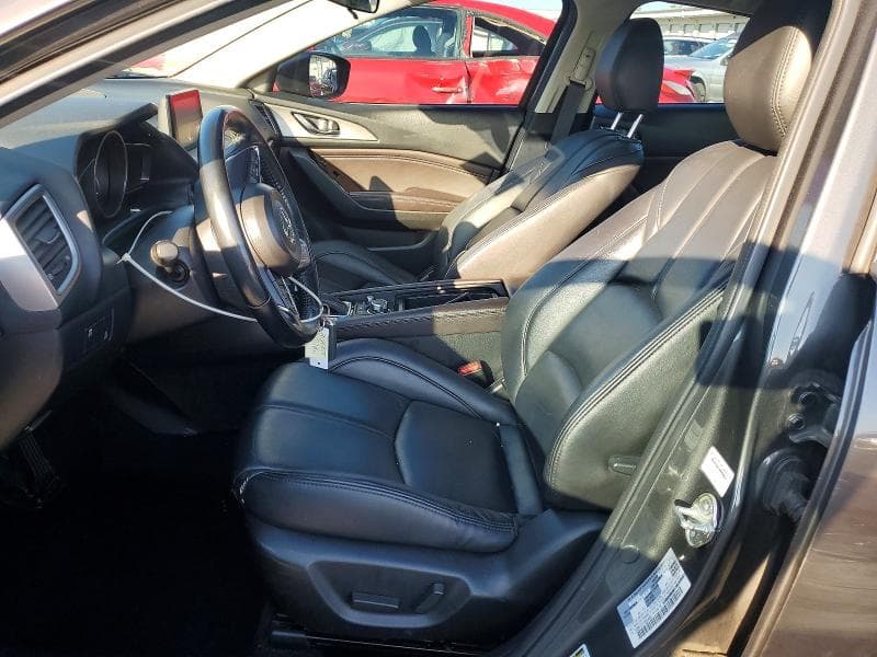 2018 MAZDA 3 TOURING 7