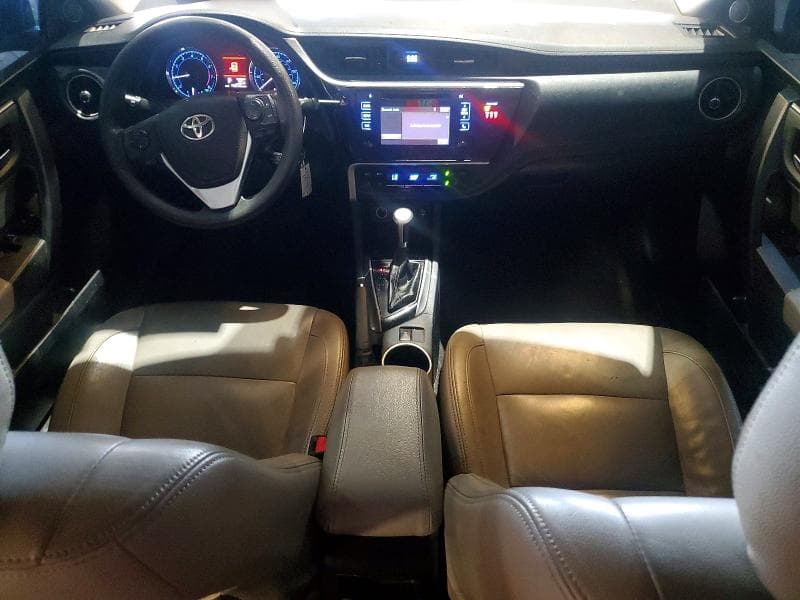 2018 TOYOTA COROLLA LE 8
