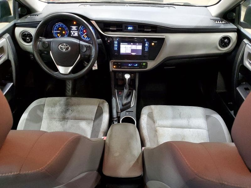 2017 TOYOTA COROLLA LE 8