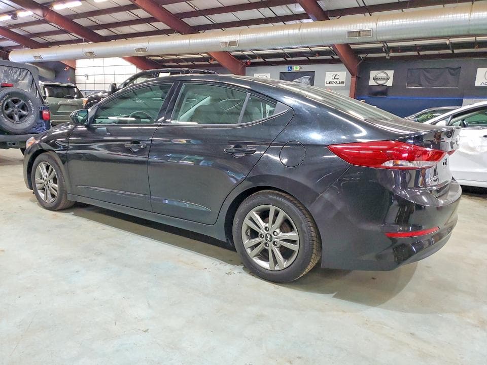 2017 HYUNDAI ELANTRA SE 2