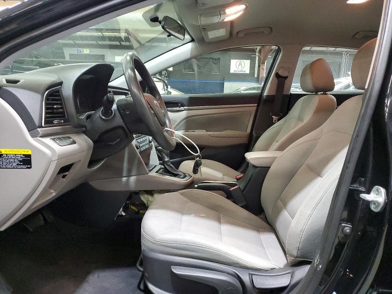 2017 HYUNDAI ELANTRA SE 7
