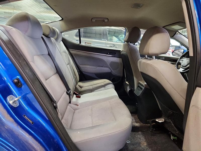 2017 HYUNDAI ELANTRA SE 10