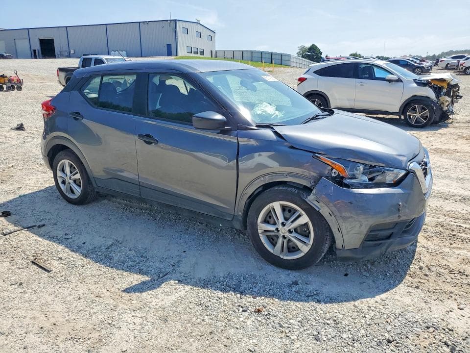 2020 NISSAN KICKS S 4