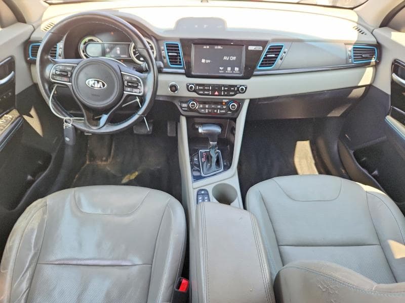 2019 KIA NIRO TOURING 8