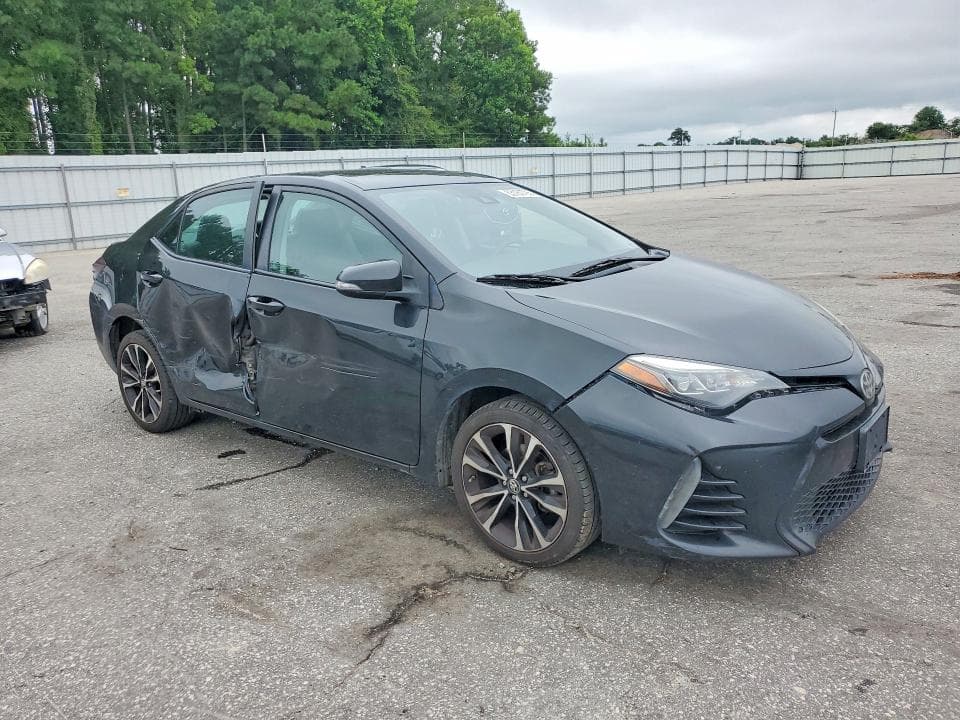 2017 TOYOTA COROLLA SE 4