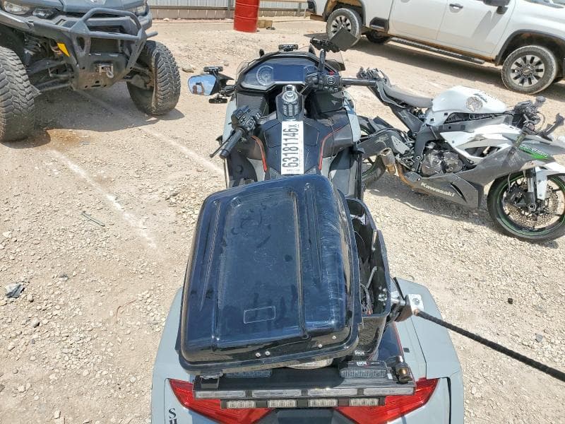 2021 HONDA GL1800 B 6