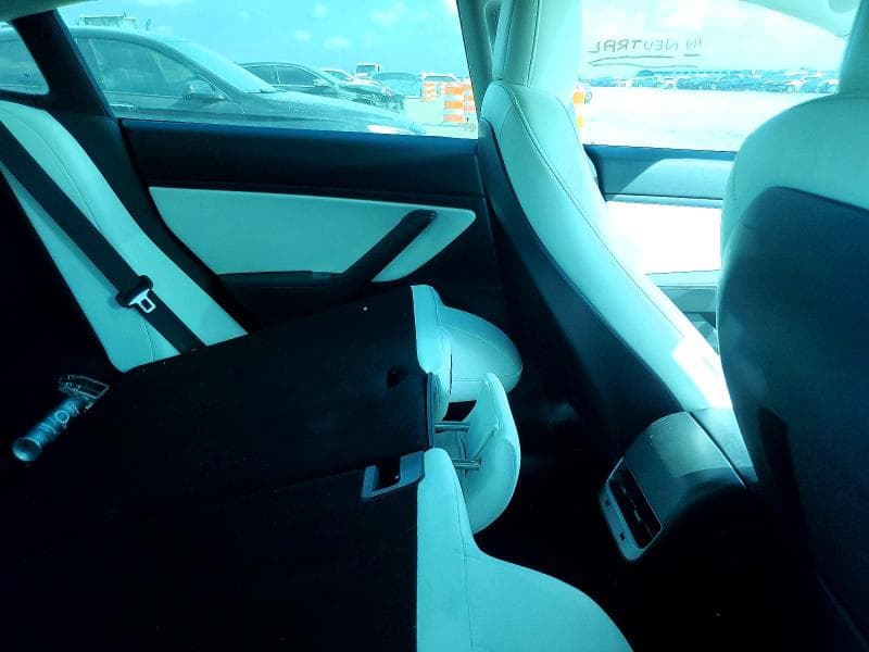 2019 TESLA MODEL 3 10