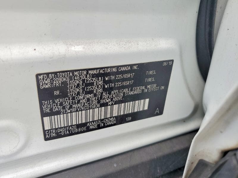 2019 TOYOTA RAV4 XLE 13