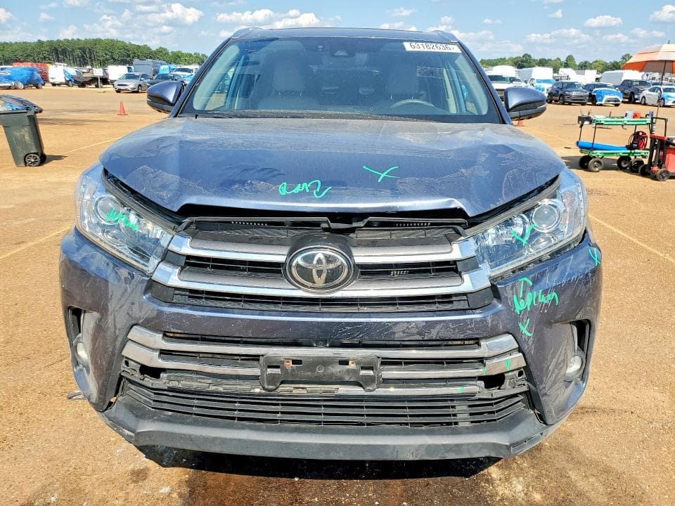 2019 TOYOTA HIGHLANDER LIMITED PLATINUM 5