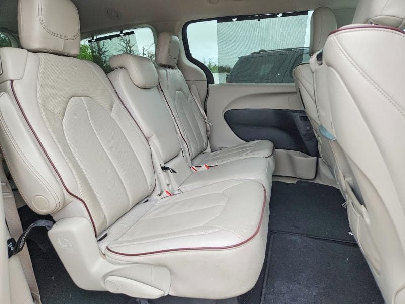 2017 CHRYSLER PACIFICA LIMITED 11