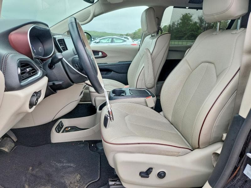 2017 CHRYSLER PACIFICA LIMITED 7