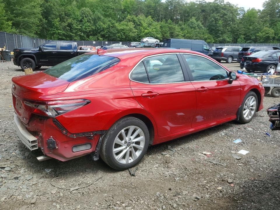 2024 TOYOTA CAMRY LE 3