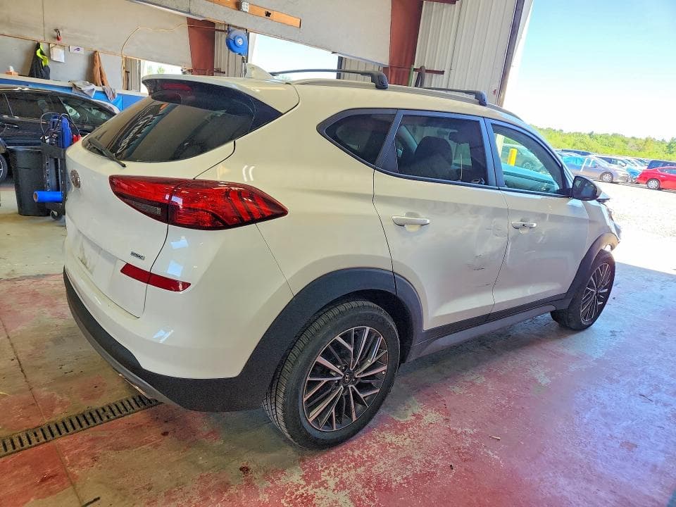 2021 HYUNDAI TUCSON SEL 3