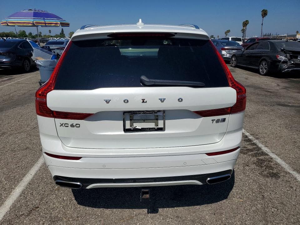 2019 VOLVO XC60 T8 R-DESIGN 6