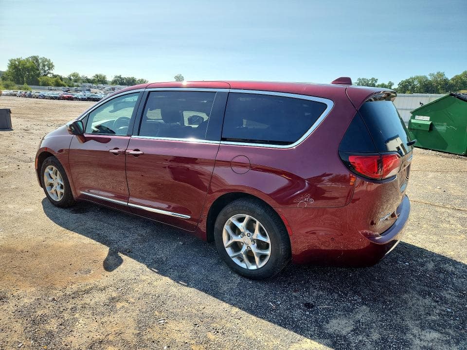 2017 CHRYSLER PACIFICA LIMITED 2