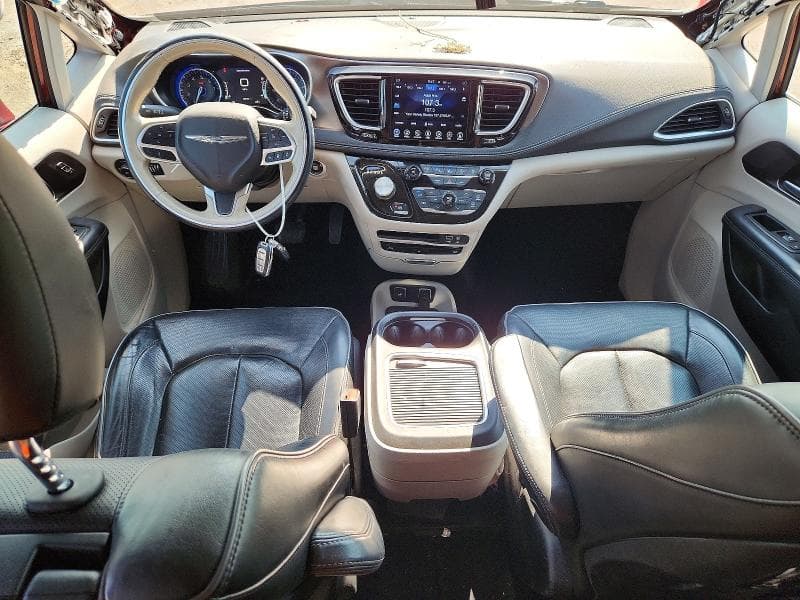 2017 CHRYSLER PACIFICA LIMITED 8
